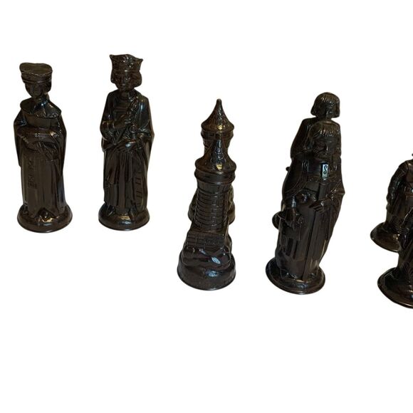 Edwin S Lowe Renaissance Plastic Felt Bottom Chessmen Vintage 32 Pieces - Picture 5 of 13